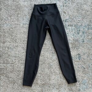 ALO Yoga  Leggings EUC!